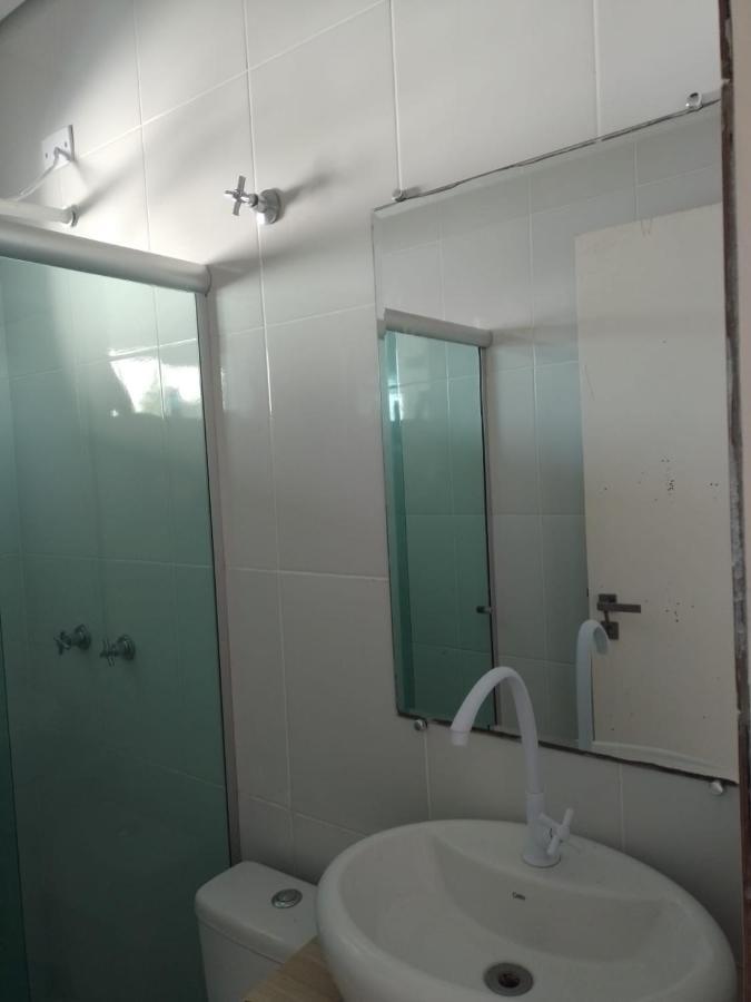 Vila Agradavel Com Piscina. Villa Peruibe Luaran gambar